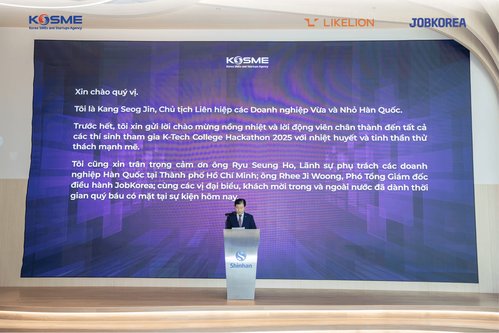 Chủ tịch Liên hiệp các Doanh nghiệp Vừa và Nhỏ Hàn Quốc (KOSME) phát biểu Chủ tịch Liên hiệp các Doanh nghiệp Vừa và Nhỏ Hàn Quốc (KOSME) phát biểu