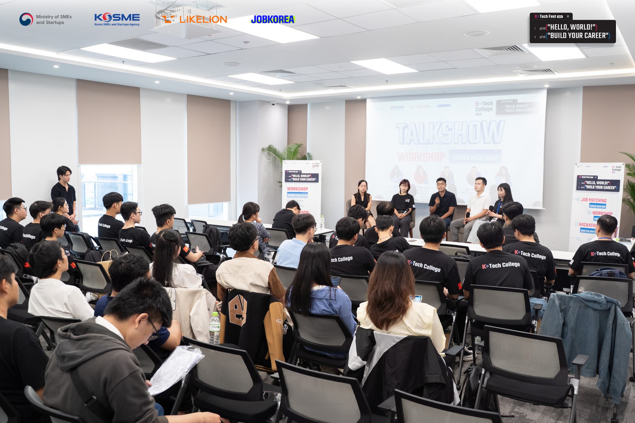 Buổi chia sẻ từ chuyên gia trong workshop “Career Hack Talks” tại sự kiện K-Tech Fest Buổi chia sẻ từ chuyên gia trong workshop “Career Hack Talks” tại sự kiện K-Tech Fest